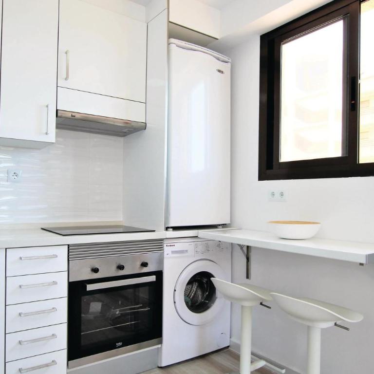 Amazing Apartment In Torrevieja - Apartamento de 1 dormitorio - 8