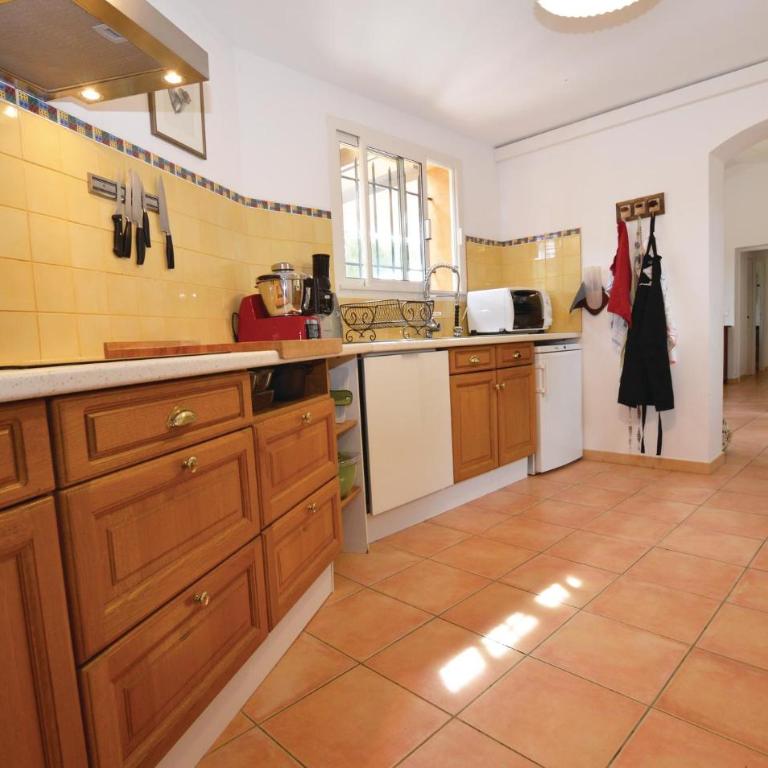 Beautiful Home In Porto Vecchio - Maison de Vacances 3 Chambres - 7