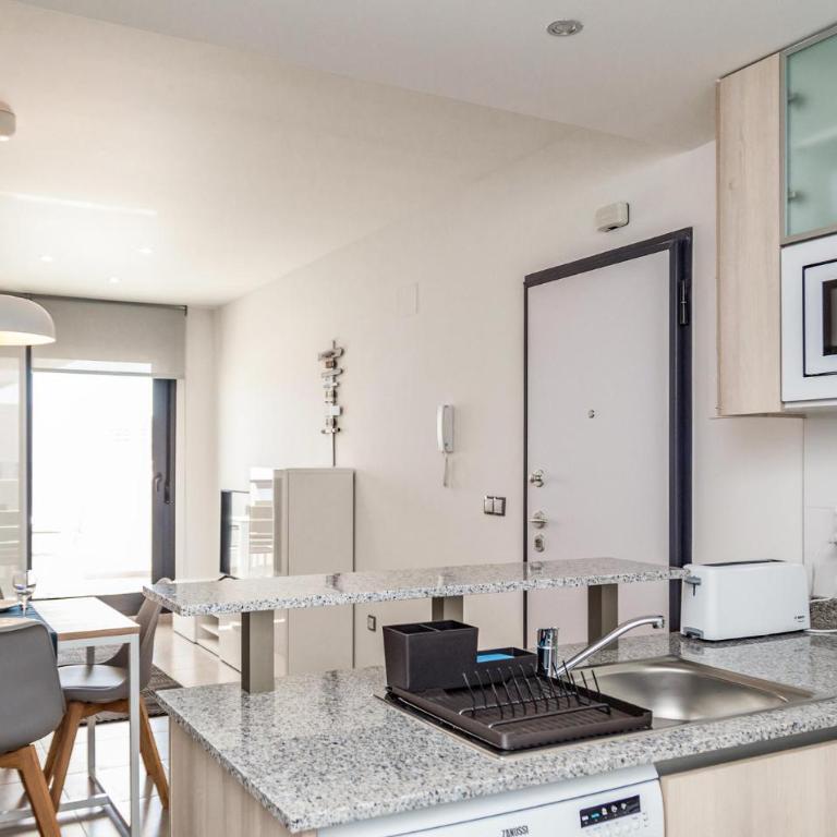 Nice Apartment In Los Arenales Del Sol - Apartamento de 2 dormitorios - 5