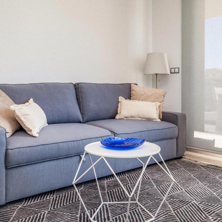 Nice Apartment In Los Arenales Del Sol - Apartamento de 2 dormitorios - 9