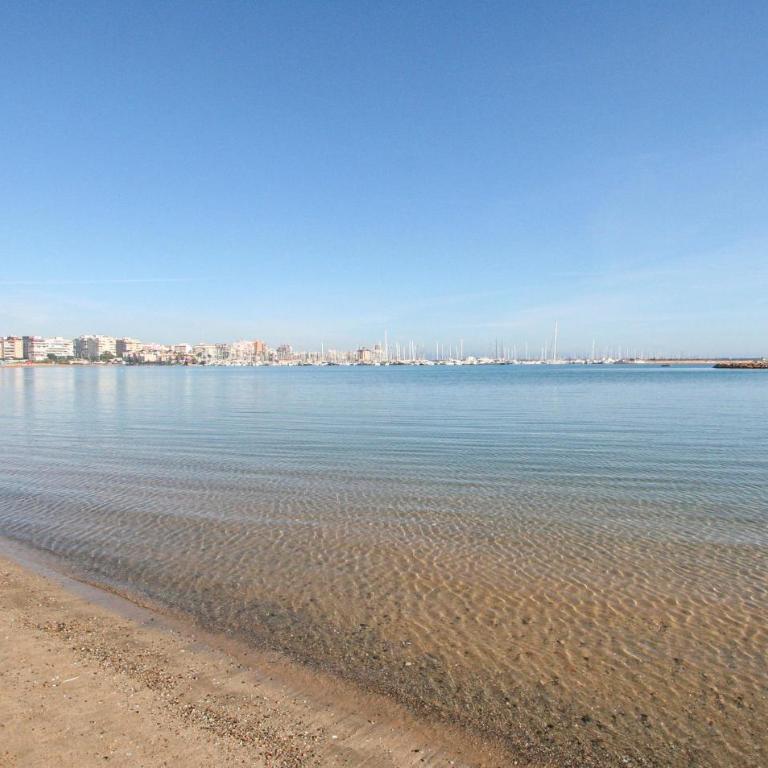 Beach Front Apartment In Torrevieja - Apartamento de 2 dormitorios - 9