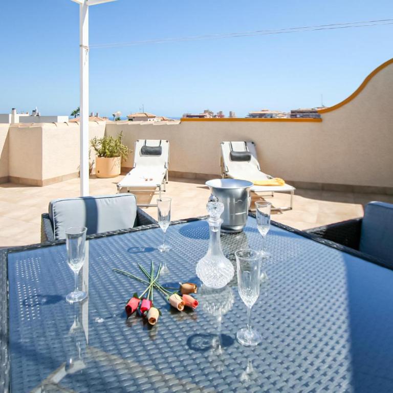 Beach Front Apartment In Torrevieja - Apartamento de 2 dormitorios - 16