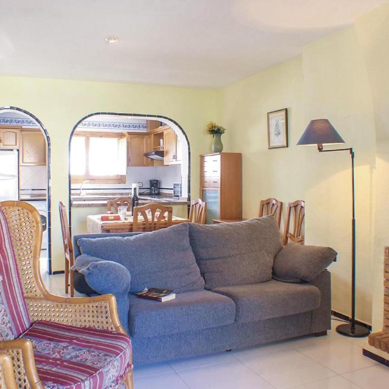 3 Bedroom Stunning Home In Gran Alacant - Three-Bedroom Vacation Home - 2