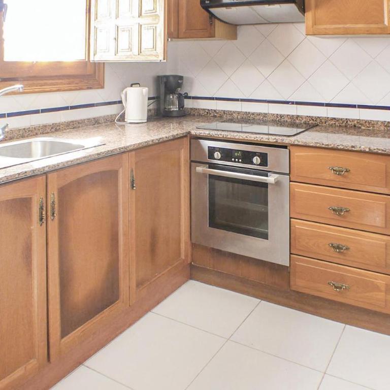 3 Bedroom Stunning Home In Gran Alacant - Three-Bedroom Vacation Home - 18