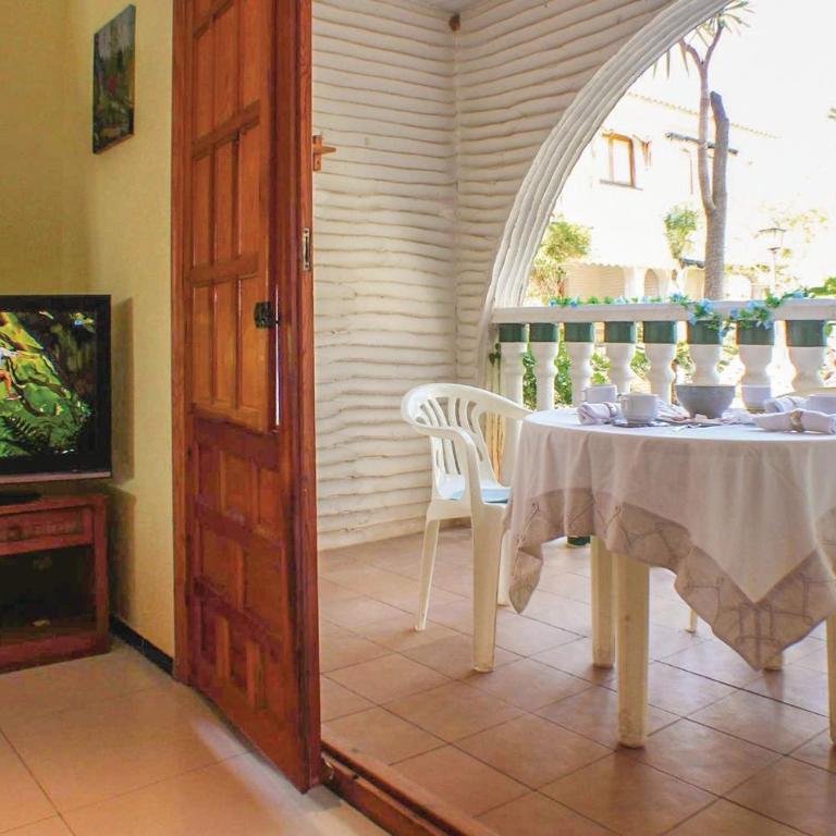 3 Bedroom Stunning Home In Gran Alacant - Three-Bedroom Vacation Home - 7
