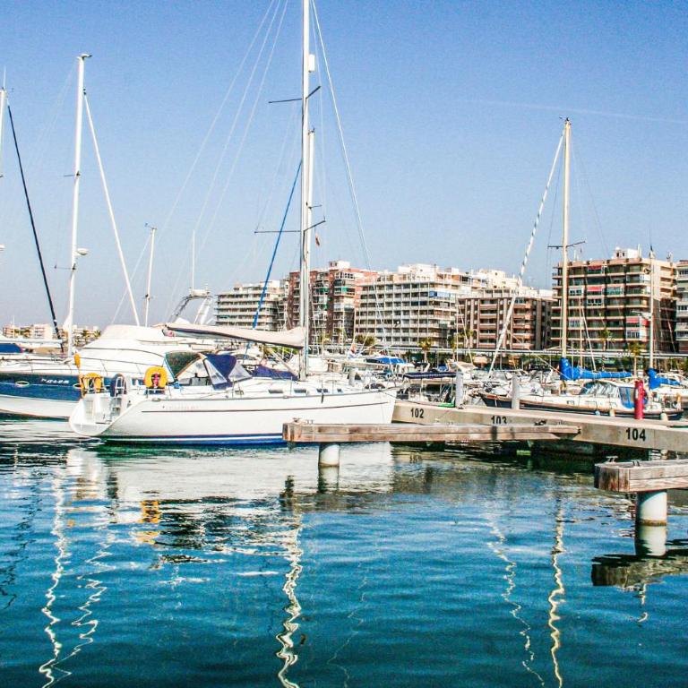 Gorgeous Apartment In Santa Pola With Wifi - Apartamento de 3 dormitorios - 7