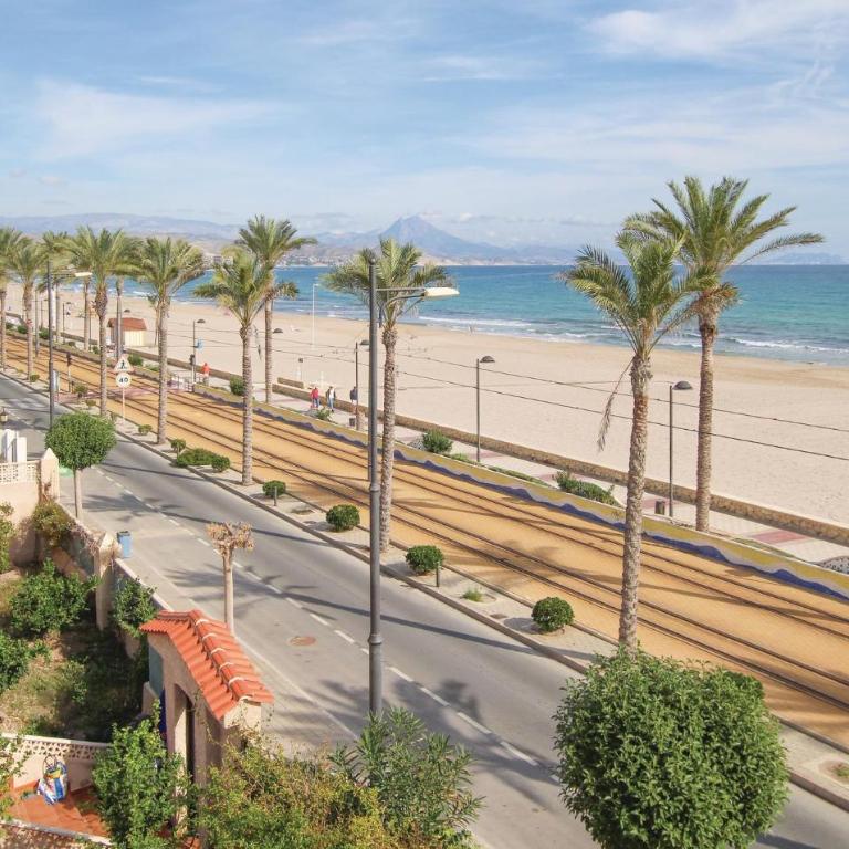 2 Bedroom Cozy Apartment In El Campello - Apartamento de 2 dormitorios - 10