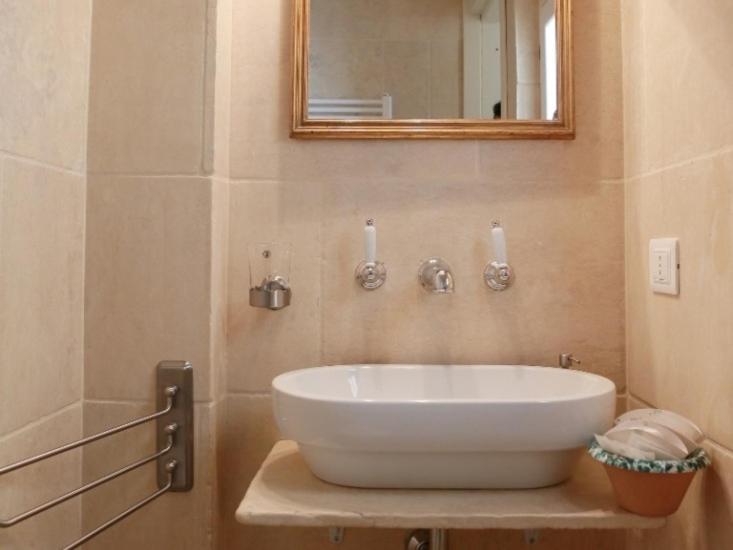 Masseria Pelosella B&B - Camera Matrimoniale con Bagno Privato - 6