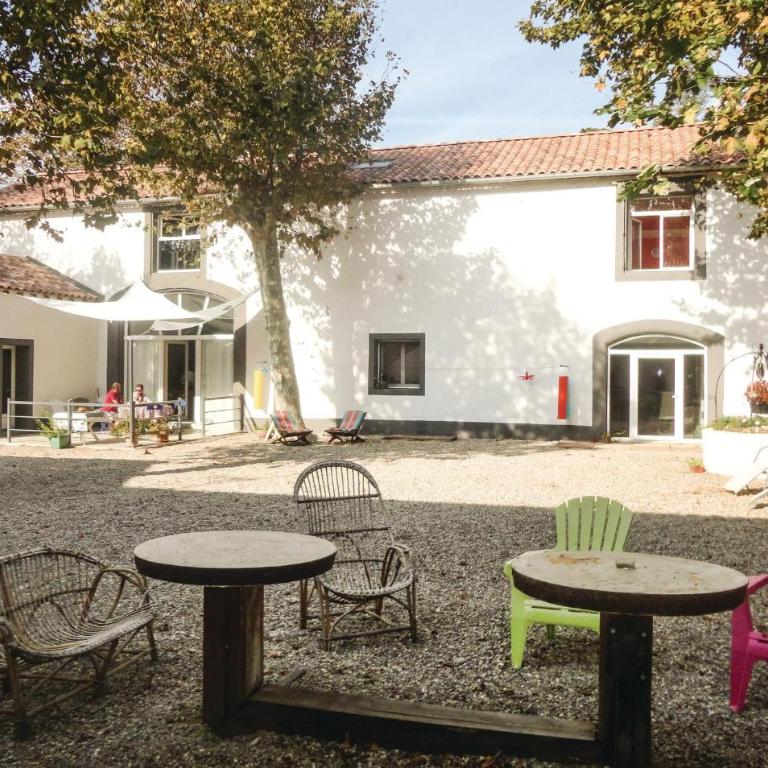 Pet Friendly Home In Narbonne With Sauna - Two-Bedroom Holiday Home - 7