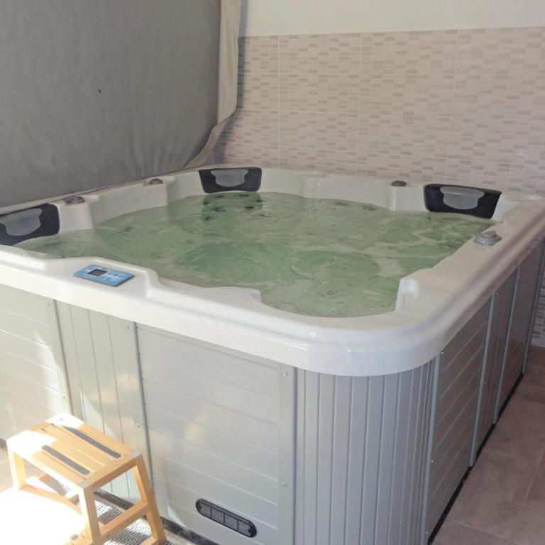 Pet Friendly Home In Narbonne With Sauna - Two-Bedroom Holiday Home - 21