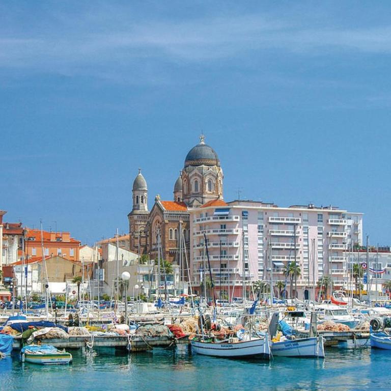 2 Bedroom Beautiful Apartment In Saint Raphael - Appartement 2 Chambres - 15