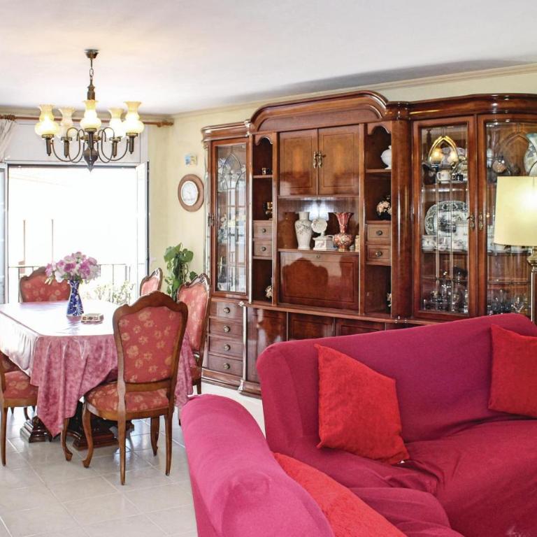 Pet Friendly Apartment In Tossa De Mar - Apartamento de 2 dormitorios - 12