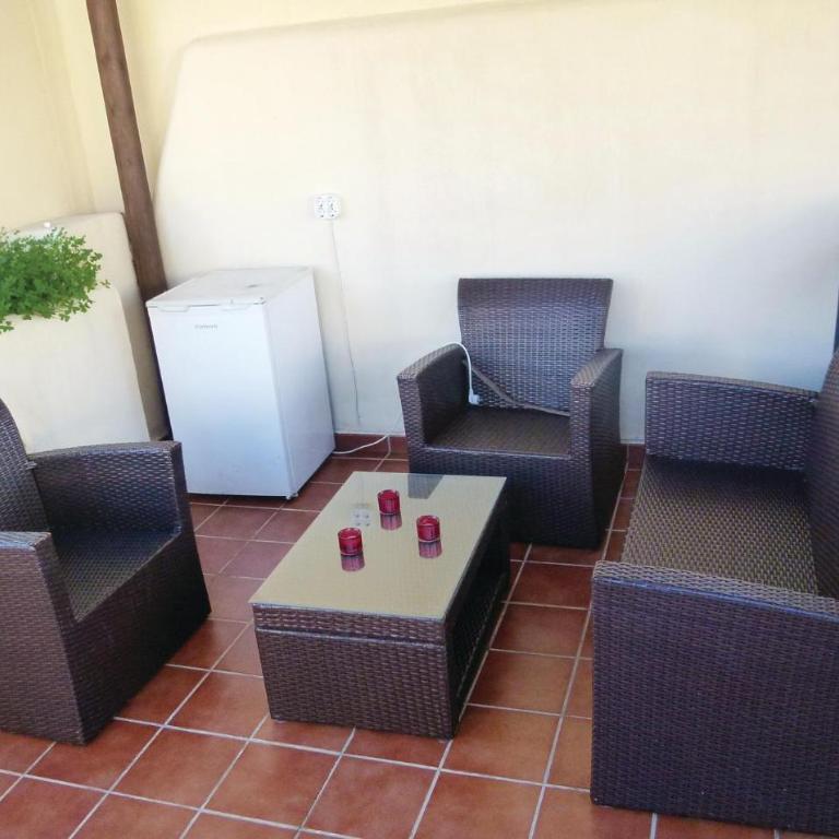 Cozy Home In Nerja With Wifi - Casa de vacaciones de 2 dormitorios - 9