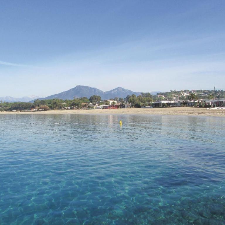 1 Bedroom Gorgeous Apartment In Ajaccio - Appartement 1 Chambre - 12