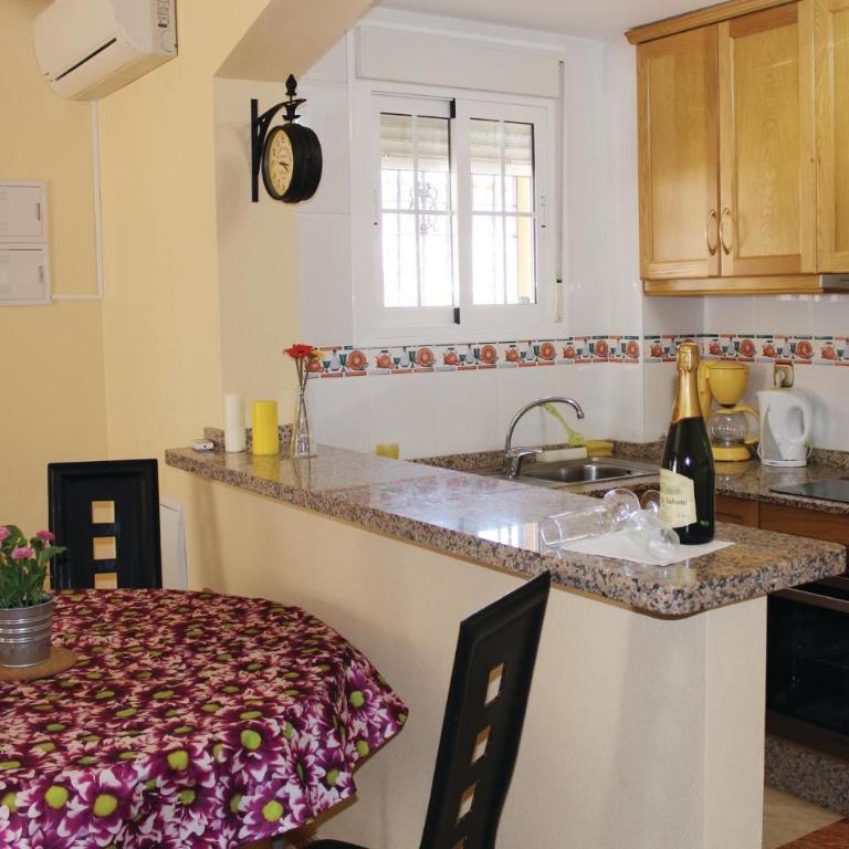 2 Bedroom Lovely Home In Orihuela Costa - Casa de vacaciones de 2 dormitorios - 5