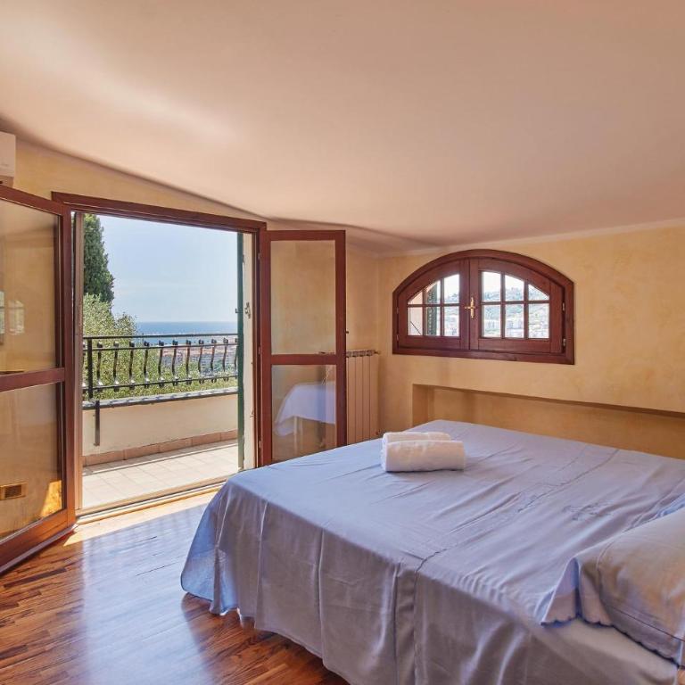 Villa Peppina - Five-Bedroom Holiday Home - 14