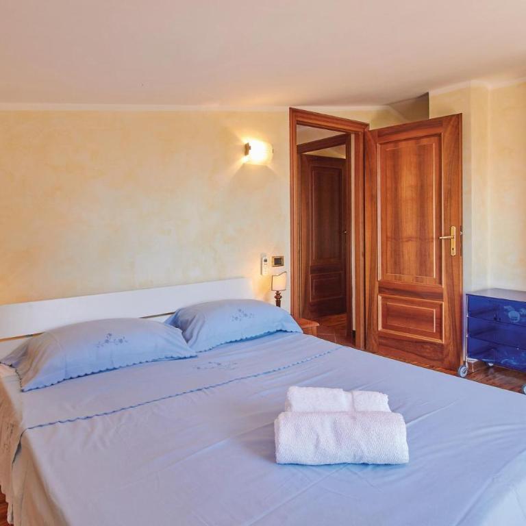 Villa Peppina - Five-Bedroom Holiday Home - 15