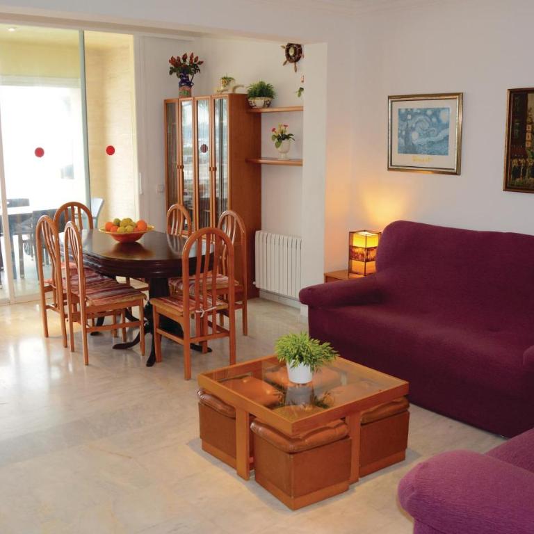 Awesome Apartment In Port De Pollença - Apartamento de 3 dormitorios - 2