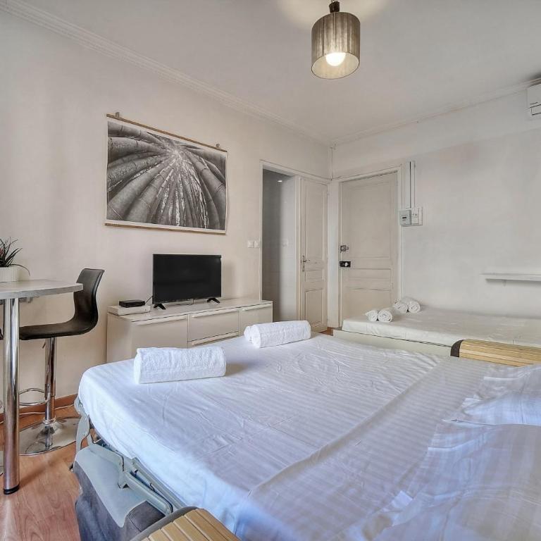 Upstays Forville Market 22m2 Studio - Studio - 13