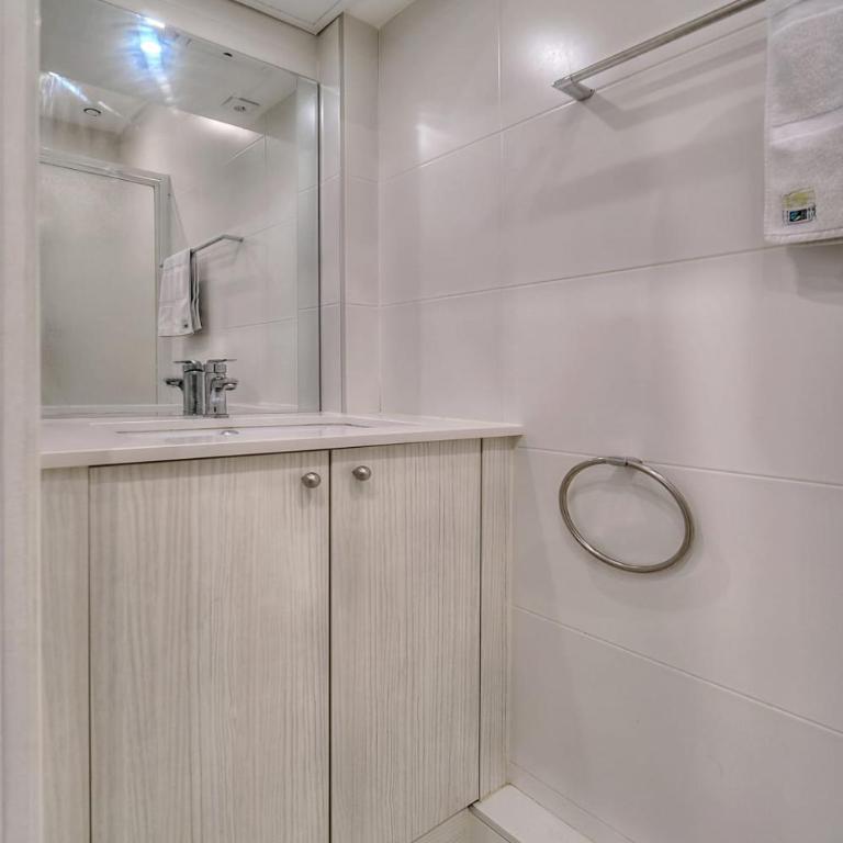 Upstays Forville Market 22m2 Studio - Studio - 15