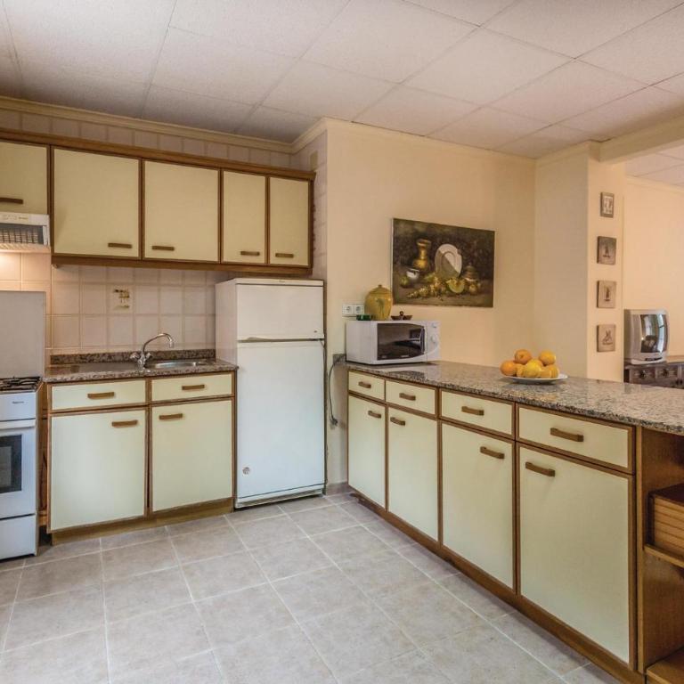 Awesome Home In Altea - Casa de vacaciones de 5 dormitorios - 17