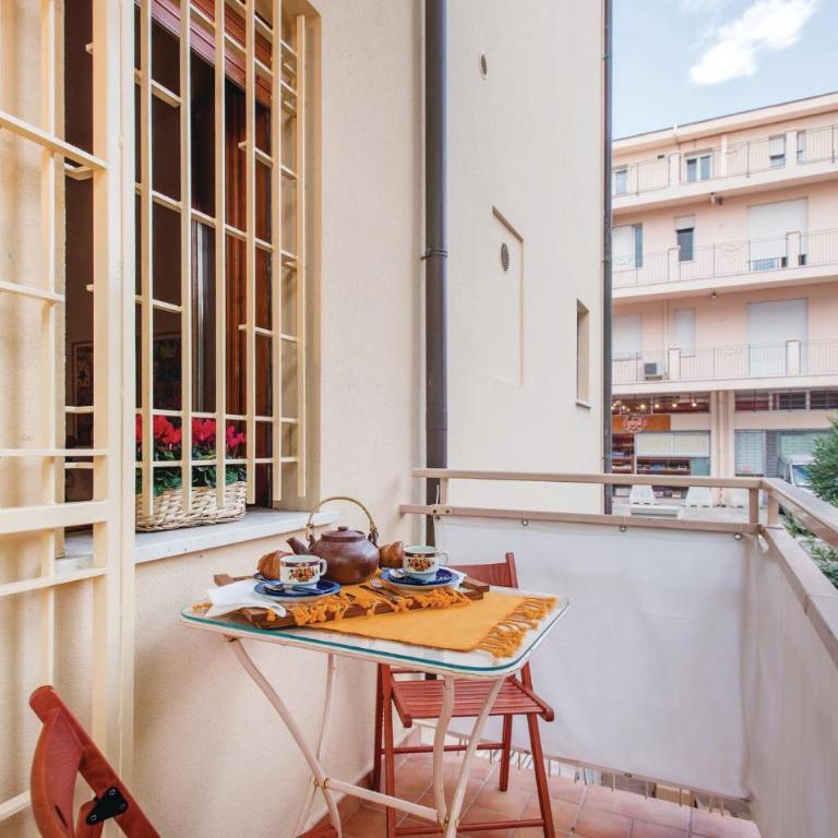2 Bedroom Stunning Apartment In Rimini - Appartamento con 2 Camere da Letto - 2