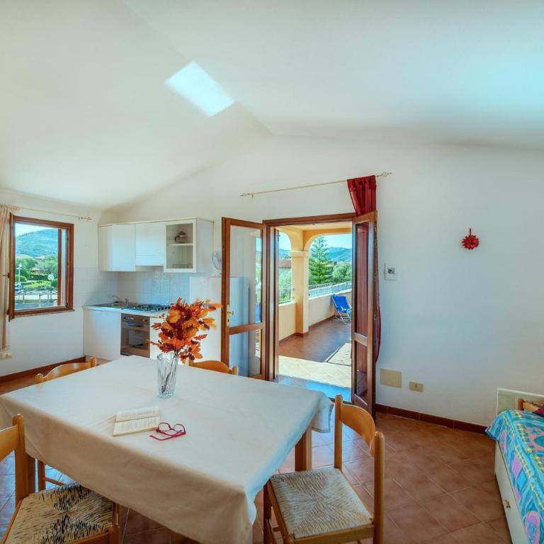 2 Bedroom Amazing Apartment In San Teodoro Ot - Appartamento con 2 Camere da Letto - 9