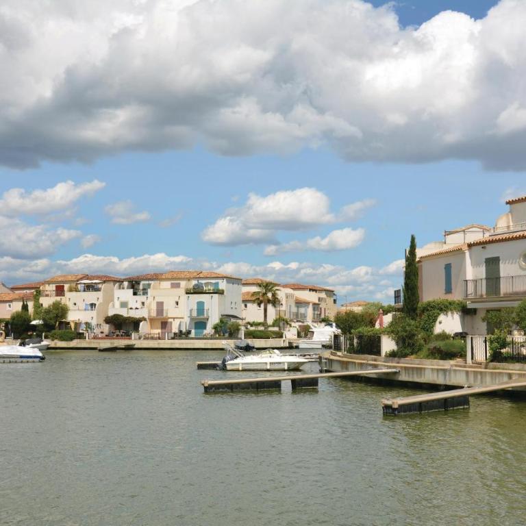 Charmante Maison À Aigues-Mortes Avec Vue Sur Mer - Maison de Vacances 3 Chambres - 24