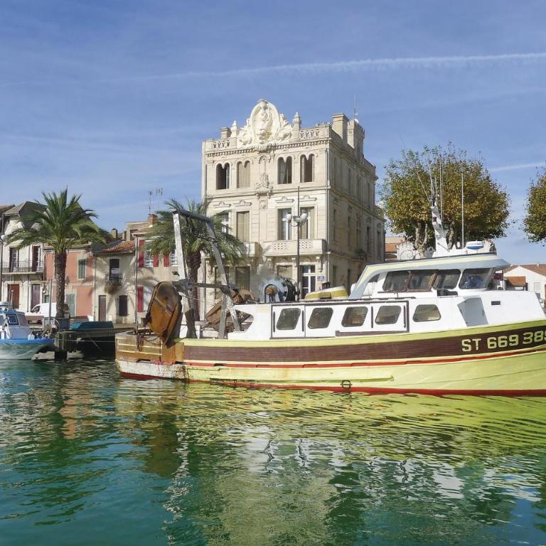 Charmante Maison À Aigues-Mortes Avec Vue Sur Mer - Maison de Vacances 3 Chambres - 23