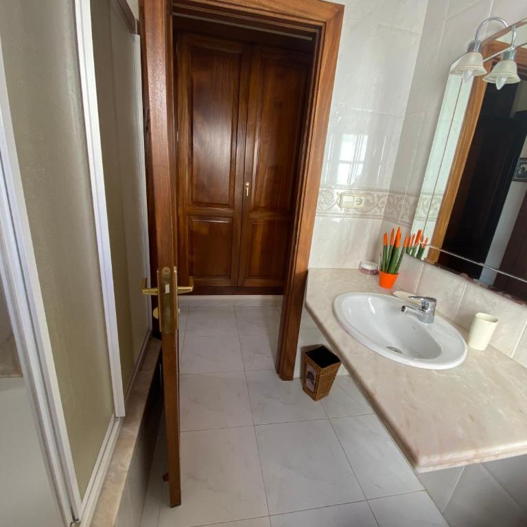 Villa Isa sea views - Two-Bedroom Villa - 57