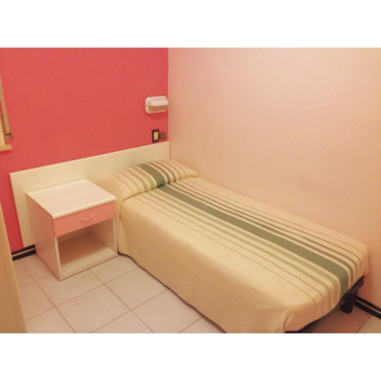 Hotel Zenit - Single Room - 1