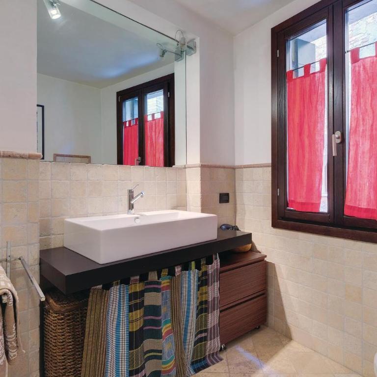 Stunning Apartment In Venezia -Ve- - Appartamento con 2 Camere da Letto - 15