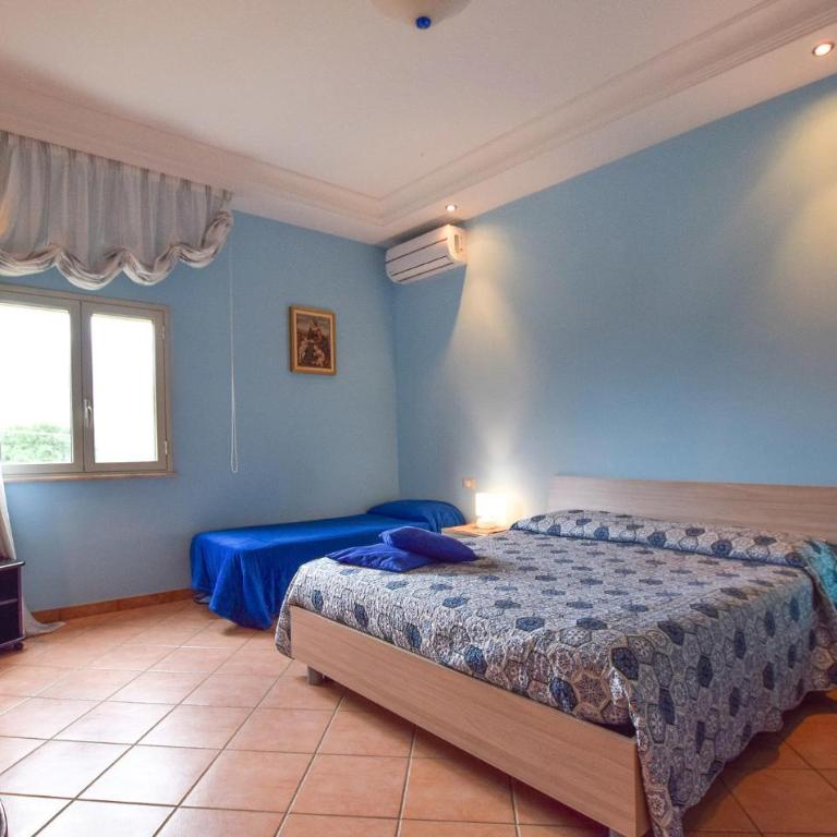 3 Bedroom Cozy Home In Castellammare Del G - Three-Bedroom Vacation Home - 4