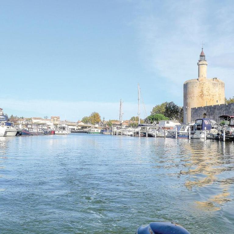 1 Bedroom Lovely Apartment In Aigues-Mortes - Apartment - 8