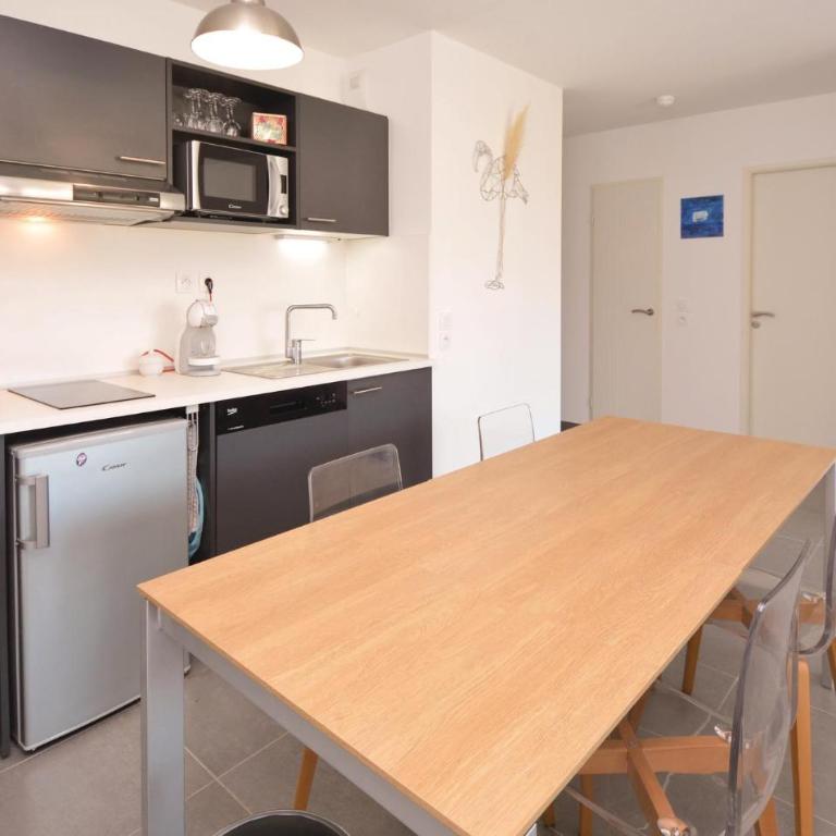 1 Bedroom Lovely Apartment In Aigues-Mortes - Apartment - 17