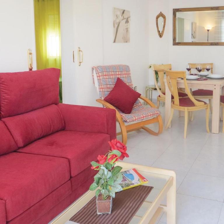 Beautiful Apartment In Torrevieja - Apartamento de 2 dormitorios - 8