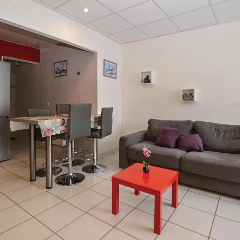 1 Bedroom Amazing Apartment In La Bourboule - Appartement 1 Chambre - 5