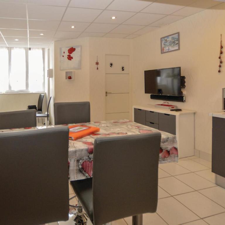 1 Bedroom Amazing Apartment In La Bourboule - Appartement 1 Chambre - 7