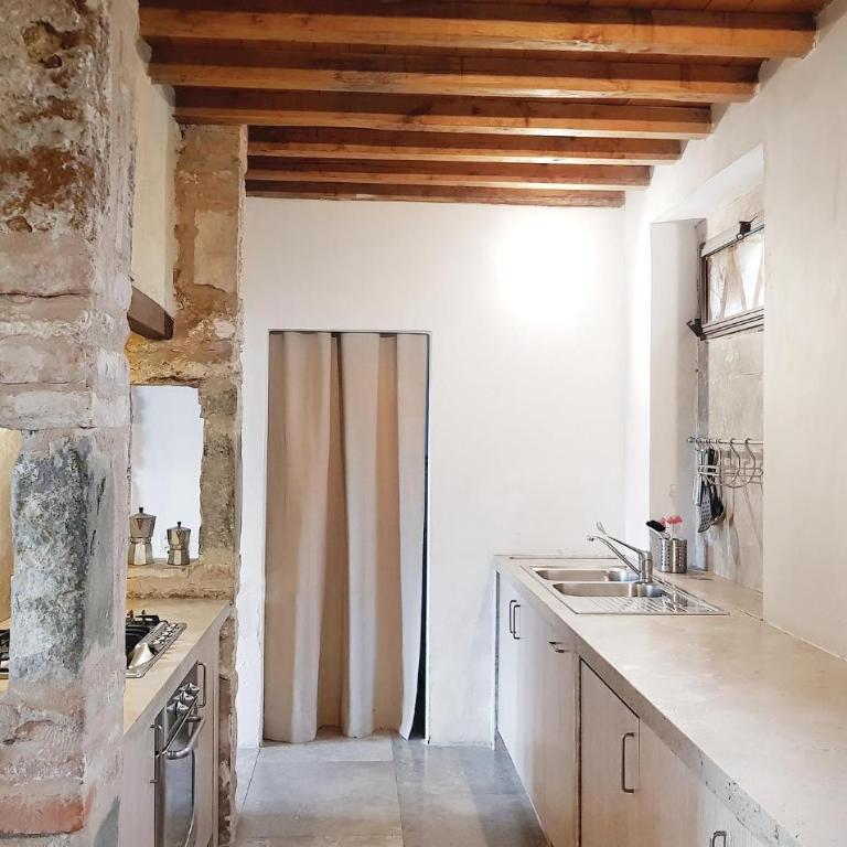 Sanlucchese 1 - Casa Vacanze con 3 Camere da Letto - 8