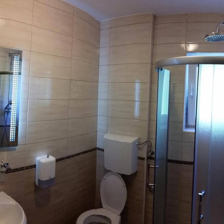 Guest House Aria - Dvokrevetna Soba sa Bračnim Krevetom sa Balkonom i Pogledom na More - 10