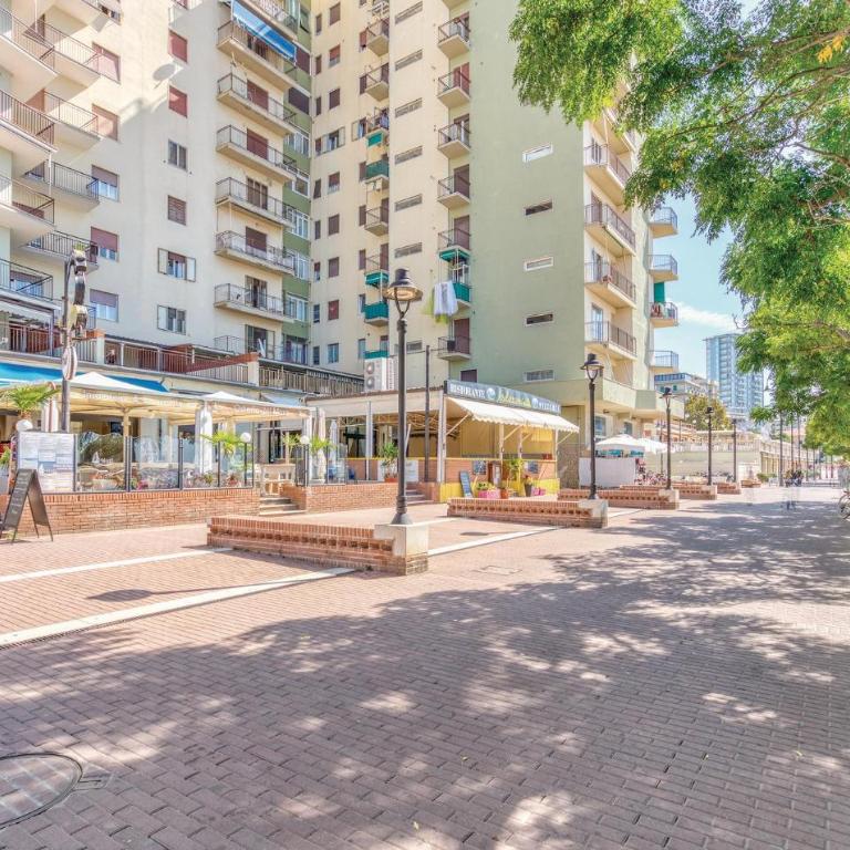Beautiful Apartment In Follonica Gr - Appartamento con 3 Camere da Letto - 2