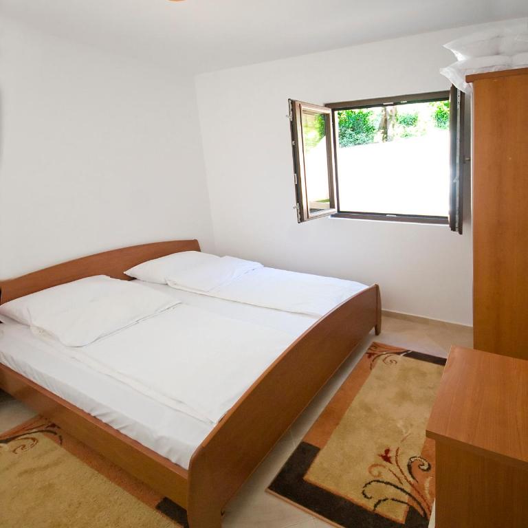 Apartments Ivan - Apartman sa 1 Spavaćom Sobom, Terasom i Pogledom na More - 10