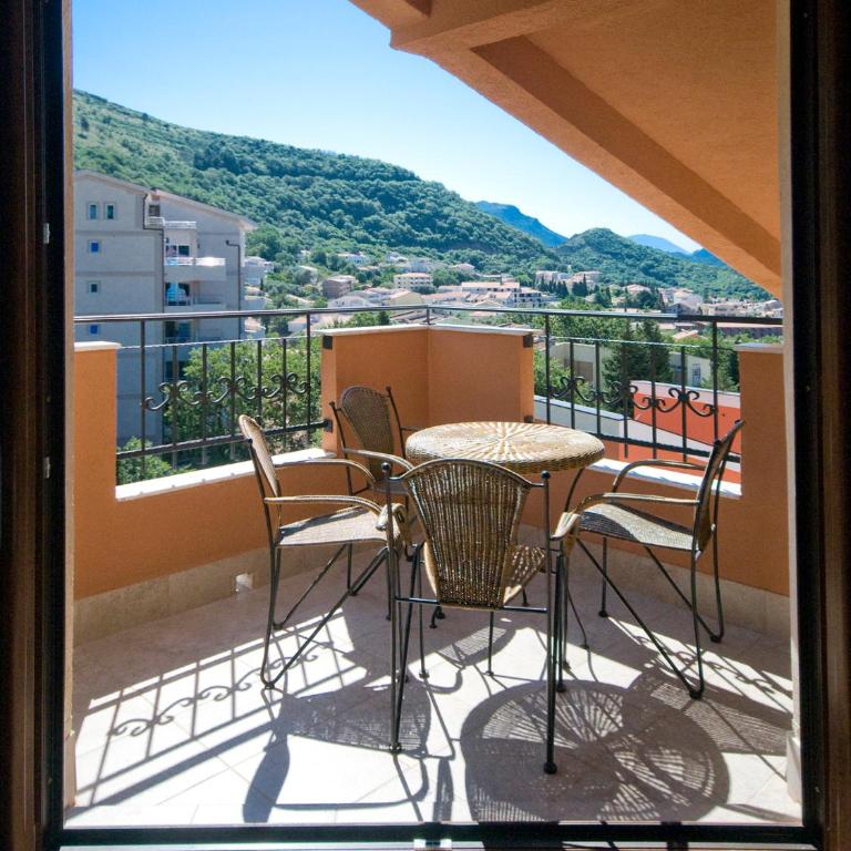 Apartments Ivan - Apartman sa 2 Spavaće Sobe, Terasom i Pogledom na More - 32