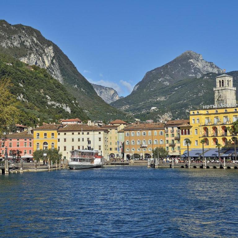 Amazing Apartment In Toscolano Maderno With Wifi - Two-Bedroom Apartment - 17