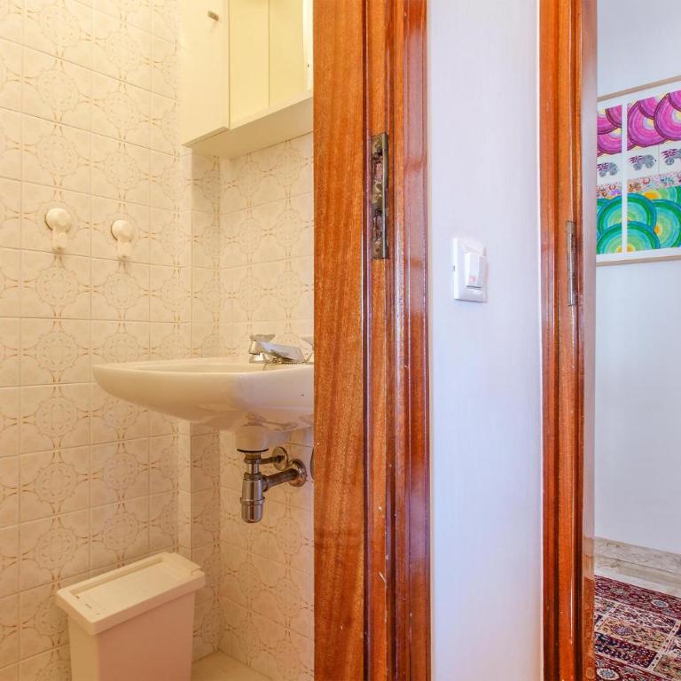 Lovely Apartment In Rimini With Kitchen - Appartamento con 2 Camere da Letto - 21