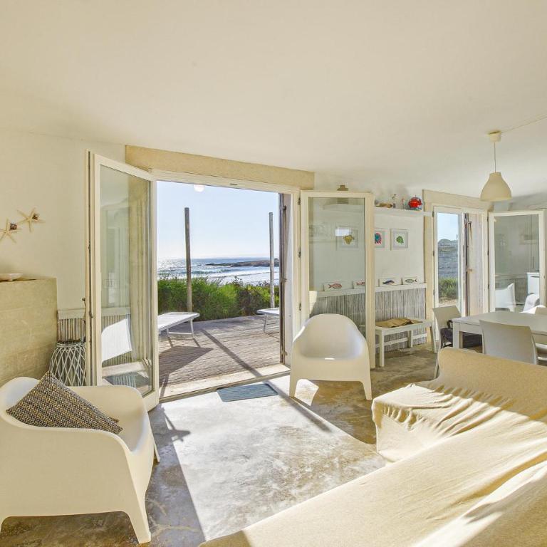 3 Bedroom Beach Front Home In Siracusa - Casa Vacanze con 3 Camere da Letto - 9