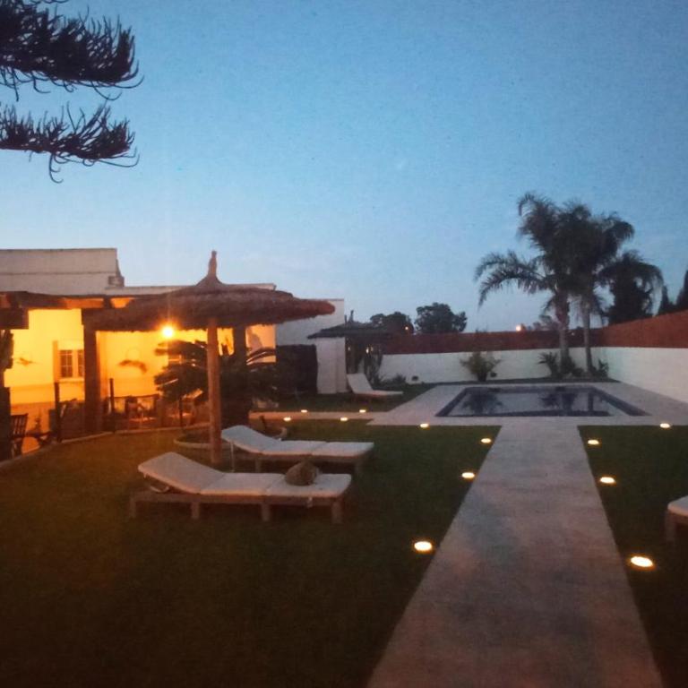 Casa de sueños Benasha con piscina, zona infantil y parking privado - Five-Bedroom House - 2