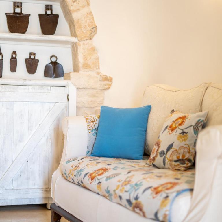 Trulli Holiday Deluxe & Wellness - Suite con Vasca Idromassaggio - 12