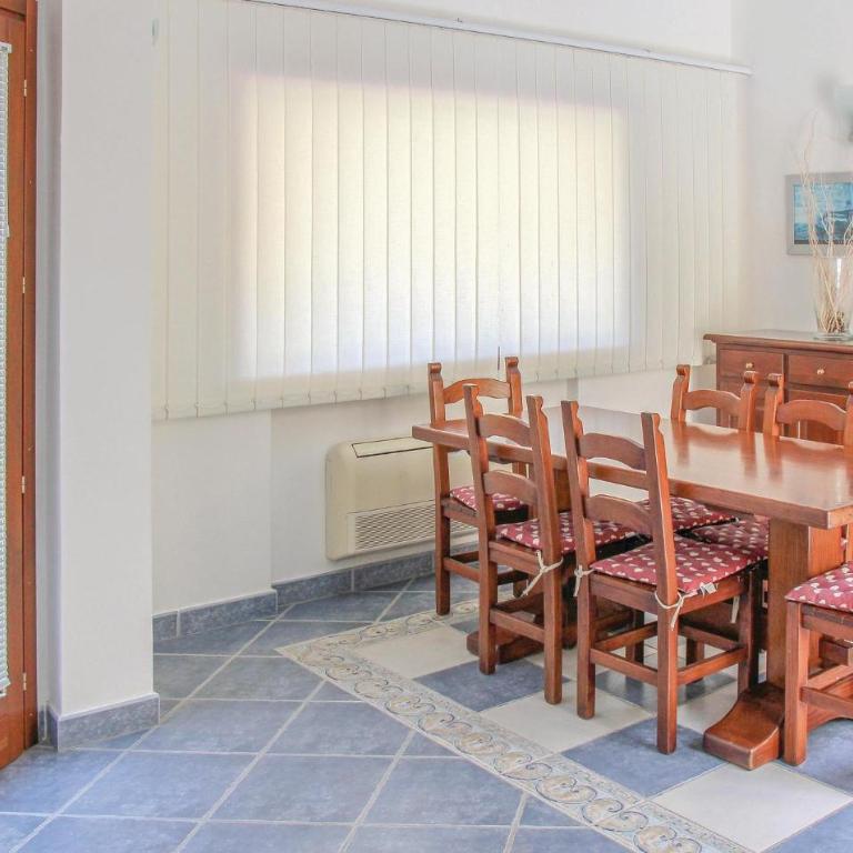 Rei Sole Uni 6 Pool - Three-Bedroom Vacation Home - 3