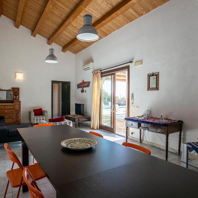 Pet Friendly Home In Ragusa - Casa Vacanza con 6 Camere da Letto - 16